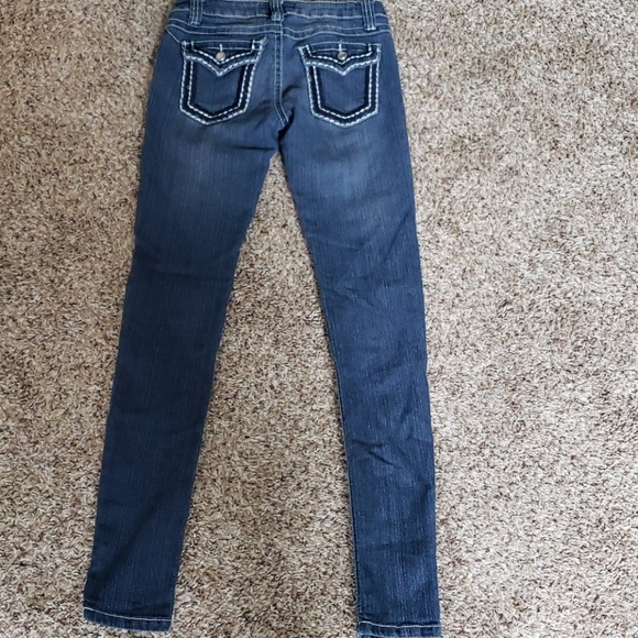 Eighty Eight Jeans - Picture 5 of 9